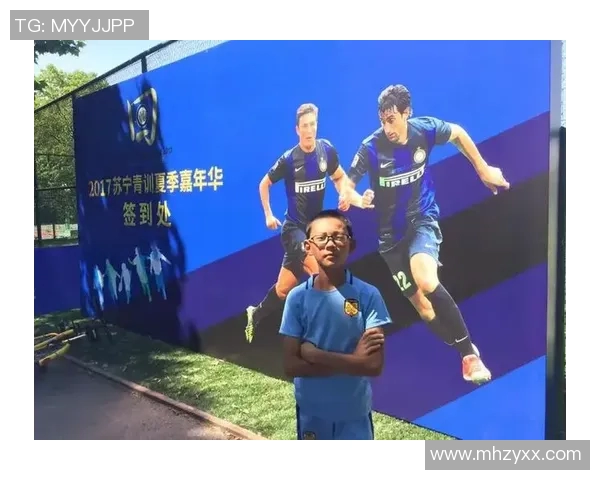 偶遇足球巨星亲密互动瞬间 体验与偶像面对面交流的独特魅力